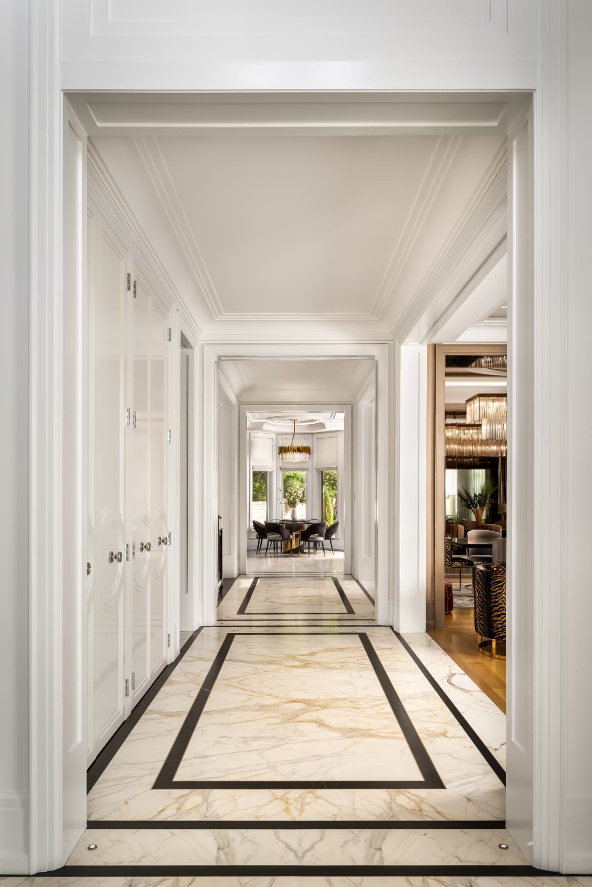 Alternate vestibule view.